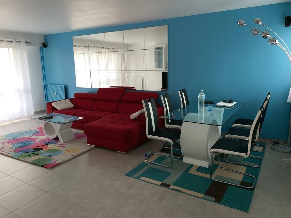 Grand Appartement A Louer Vue Sur Seine Melun Exterior photo